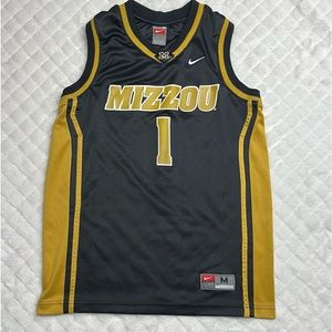 YM Nike Mizzou basketball jersey.